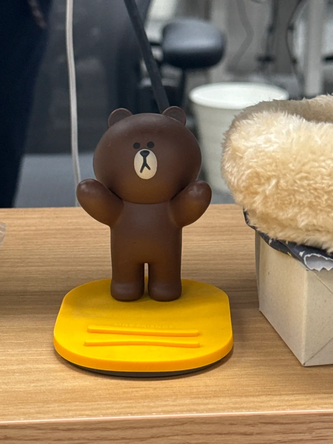 라인프렌즈 브라운 폰 거치대