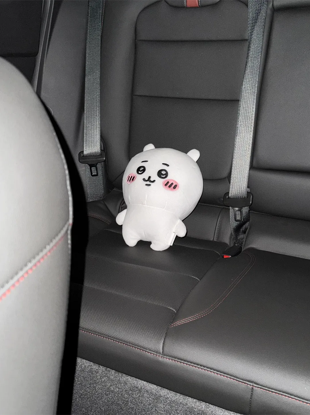 하얀 볼빵빵 캐릭터 인형