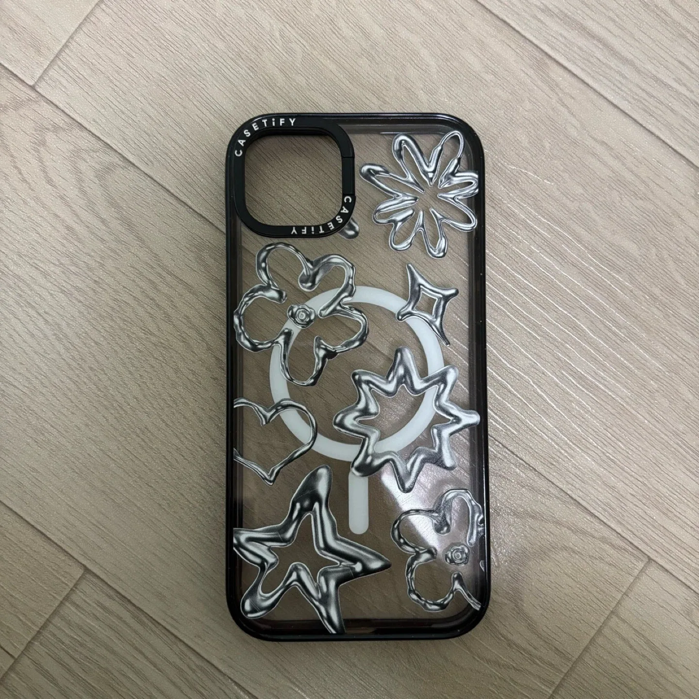 CASETiFY 아이폰 케이스 (리퀴드 메탈)